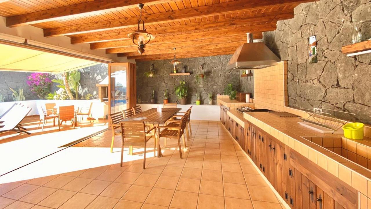 Villa Feel Tías Екстериор снимка
