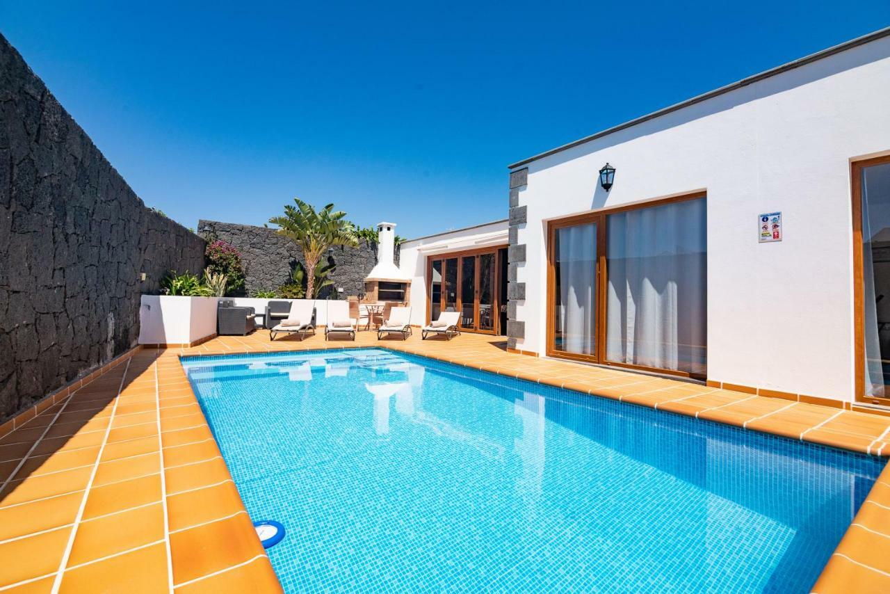 Villa Feel Tías Екстериор снимка